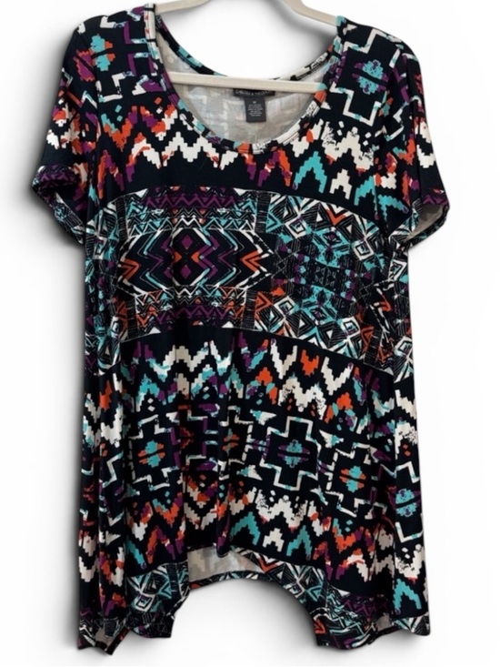 Chelsea & Theodore Tops - Chelsea & Theodore Black Geometric Short Sleeve Tunic with Multi-Color Print